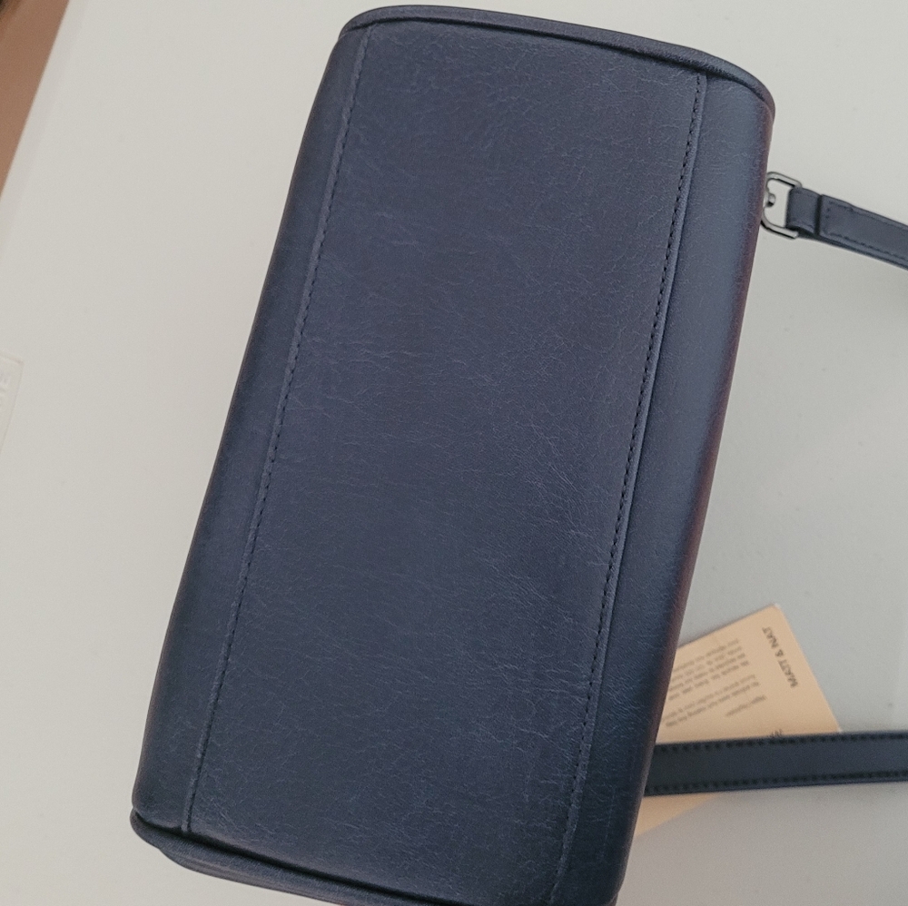Matt & Nat Mitsuko Small Satchel and Crossbody Bag in Midnight Navy Blue - Picture 6 of 14